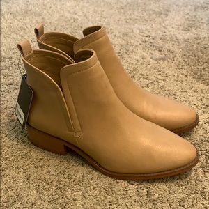 Forever we Tan boots